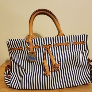 Dooney & Bourke Purse
